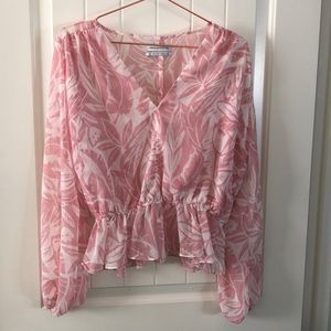 Urban Outfitters Cropped floral blouse